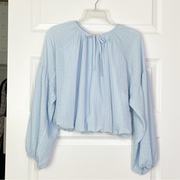 New Wayf Nordstrom Pastel Blue Crepe Blouson Sleeve Bubble Hem Cropped Blouse M - Picture 2 of 8